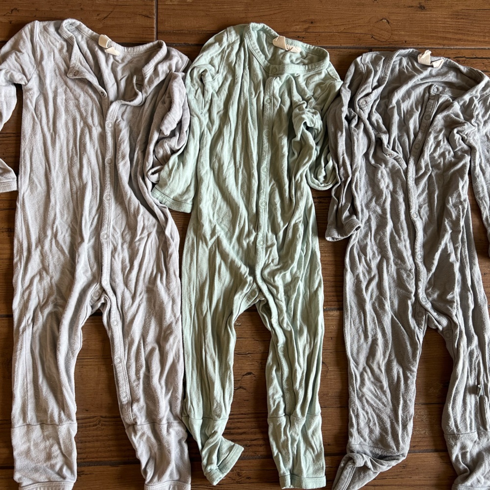 KYTE ONE PIECE pajamas SIZE 18-24 m set of 3 AS IS
